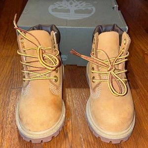 Timberland toddler boy Wheat Nubuck size 7